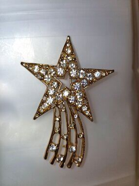 Gold Rhinestone Shooting Star Brooch - NWOT